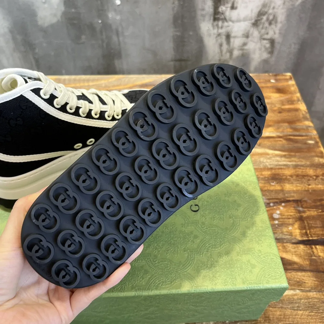 Gucci Chunky Sneaker Black - Image 4