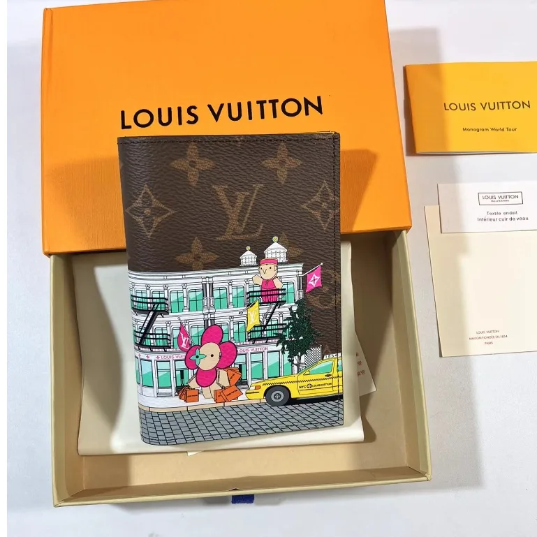 Louis Vuitton Vivienne Passport Cover Monogram Yellow 5.5Inches/ - Image 4