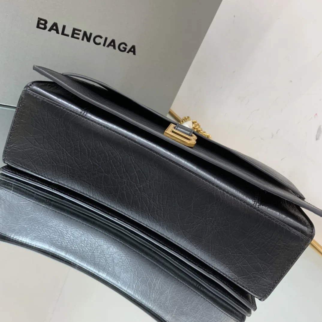 Crush Medium Chain Bag In Black / - Image 10