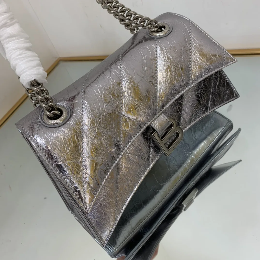 Crush Small Chain Bag Quilted In Sliver Tone / - Image 5