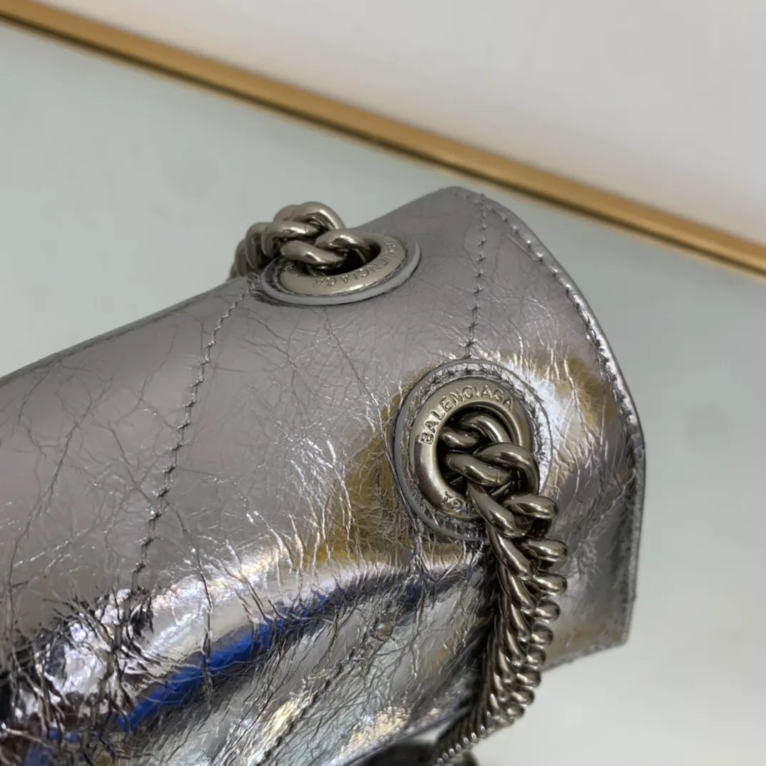 Crush Small Chain Bag Quilted In Sliver Tone / - Image 6