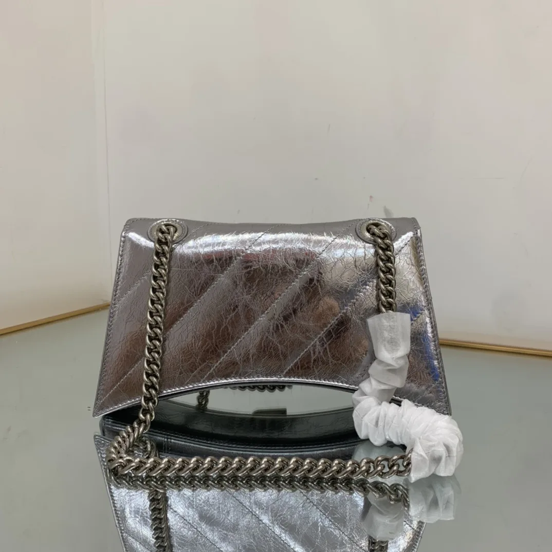 Crush Small Chain Bag Quilted In Sliver Tone / - Image 7