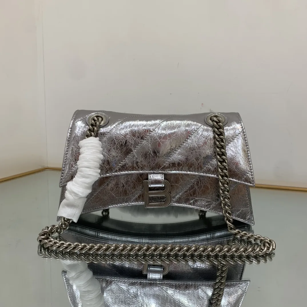 Crush Small Chain Bag Quilted In Sliver Tone / - Image 8
