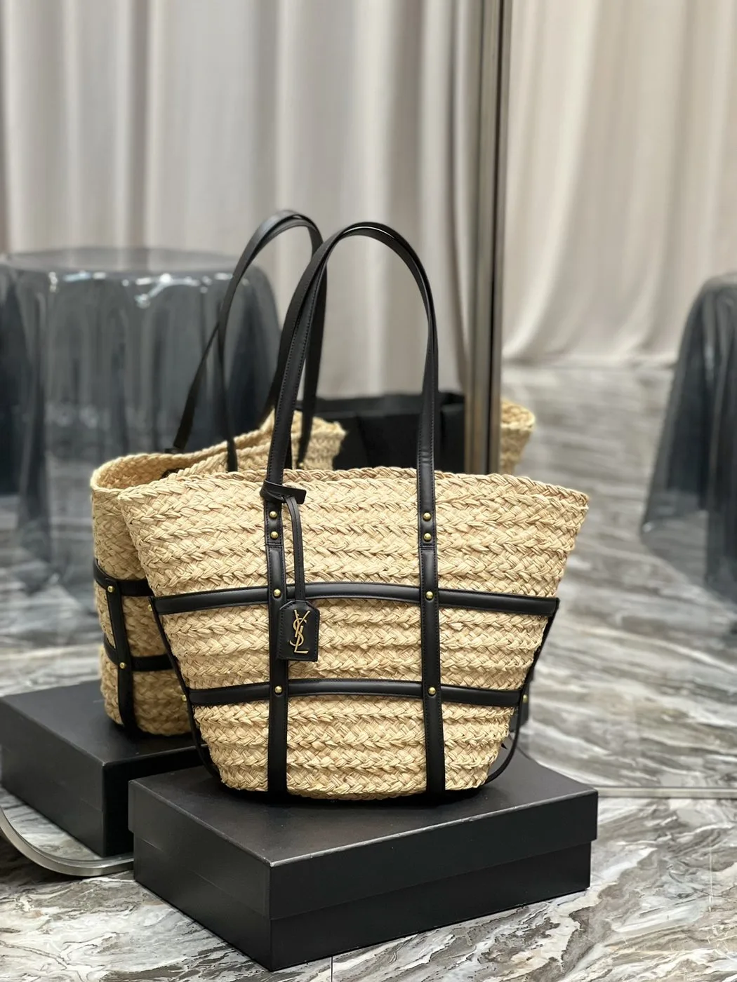 Saint Laurent Beatrix