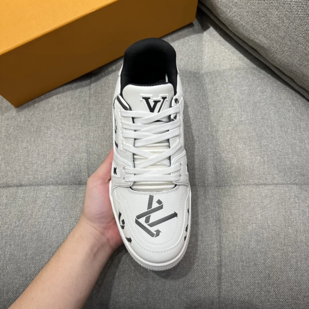 Louis Vuitton LV Trainer Sneaker Black LV 1AAGY7 - Image 7