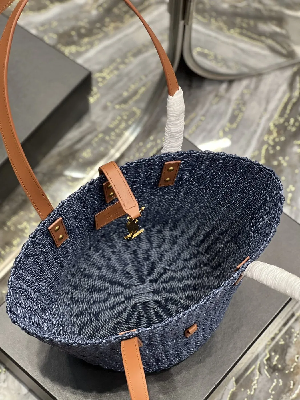 Alternative view of Saint Laurent Panier Medium Bag Blue
