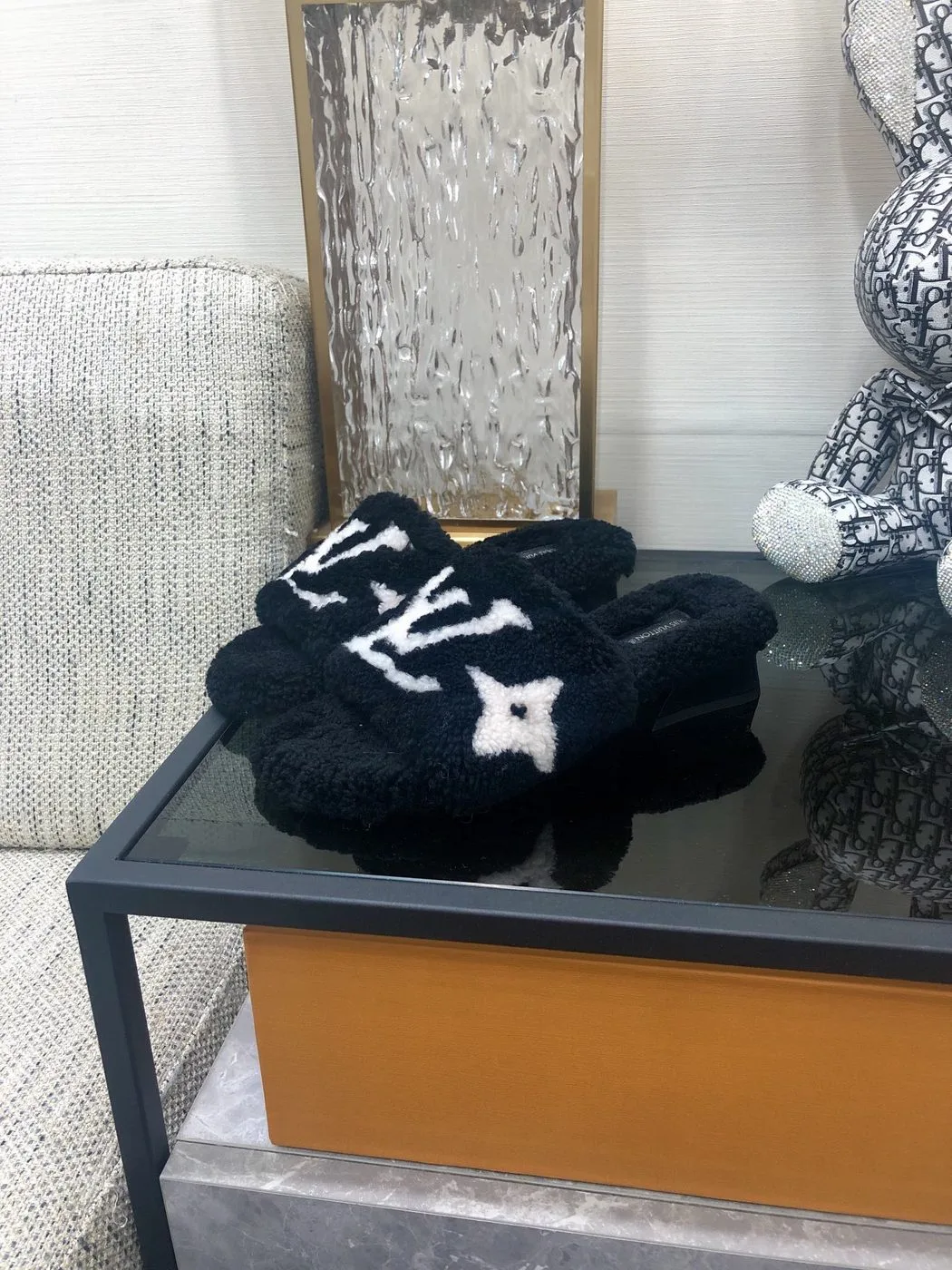 Alternative view of Louis Vuitton Women’s Magnetic Flat Mule Black