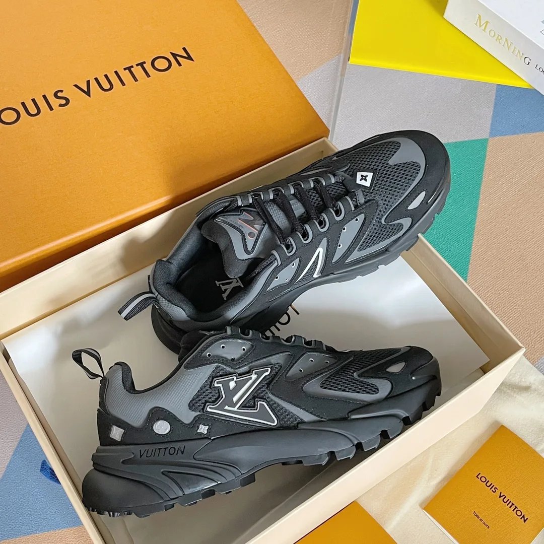 Louis Vuitton LV