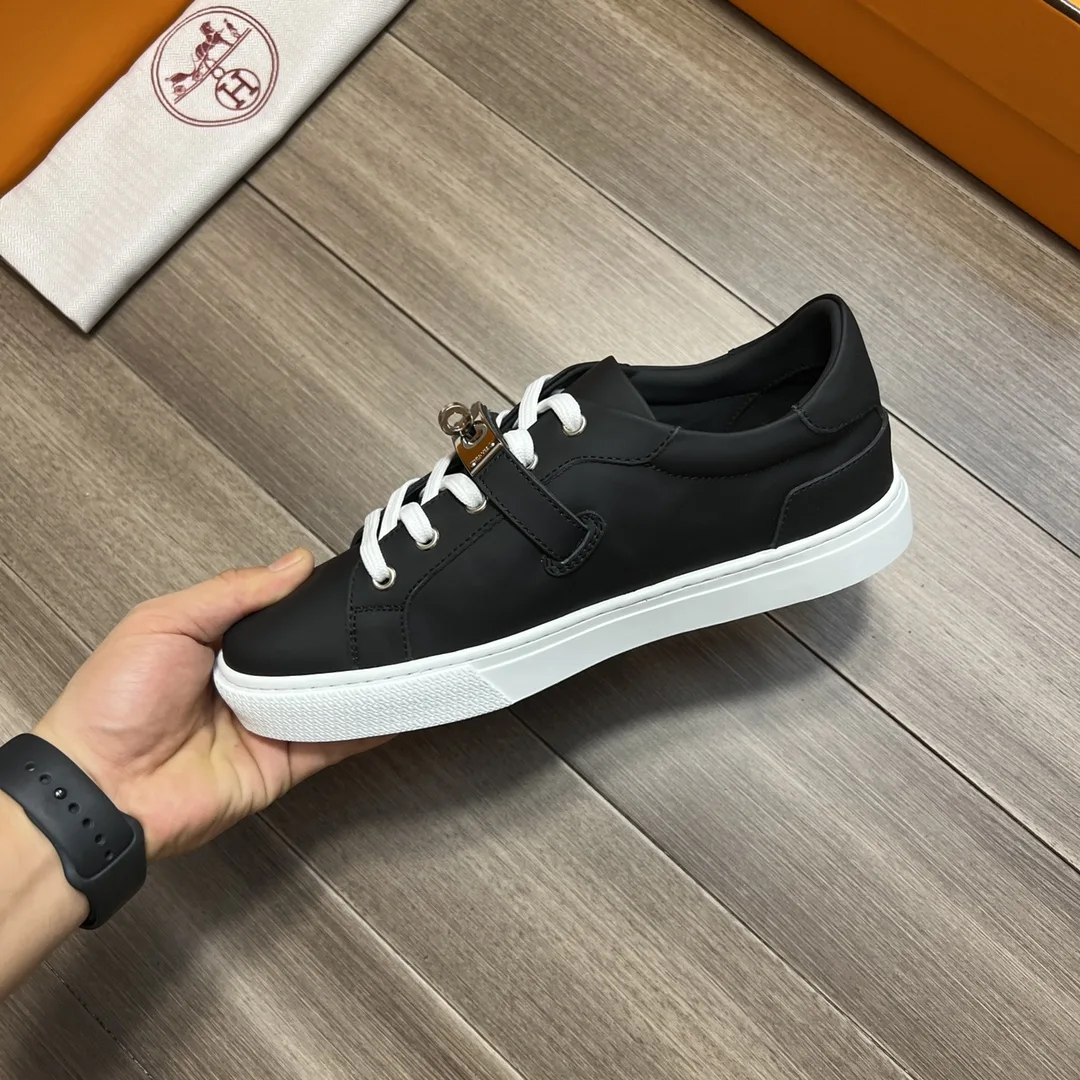 Hermes Casual Sneakers Black - Image 4