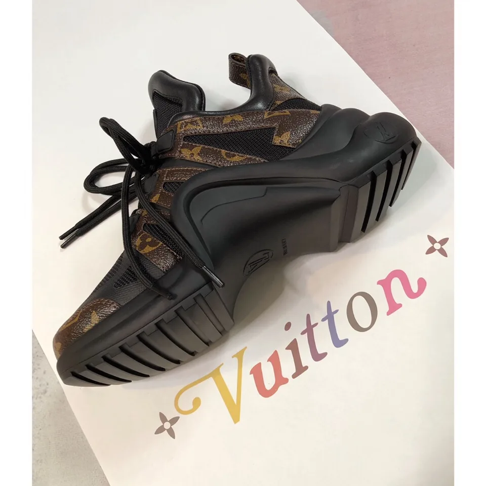 Louis Vuitton LV Archlight Sneaker Black 1A43LL - Image 4