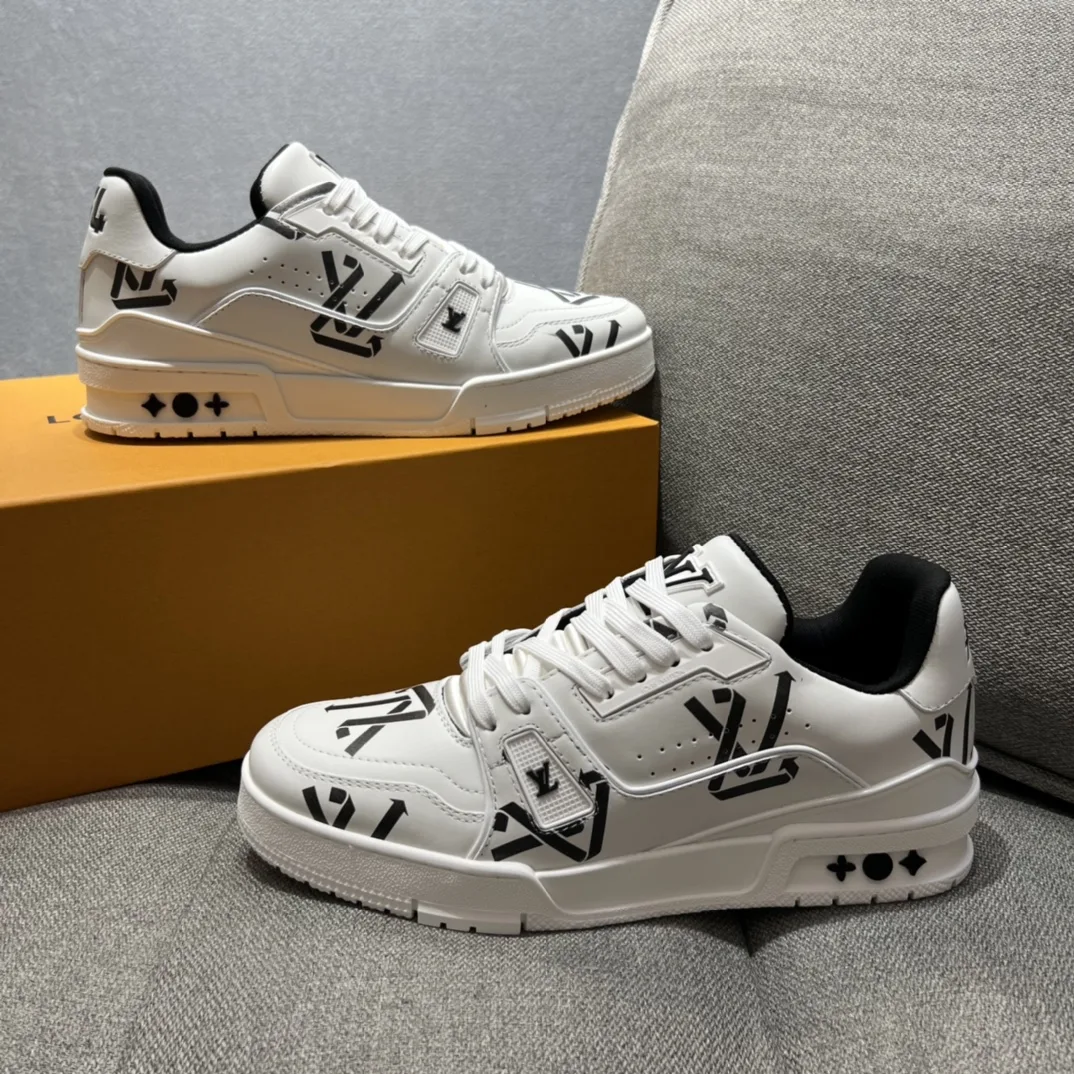 Louis Vuitton LV Trainer Sneaker Black LV 1AAGY7 - Image 4