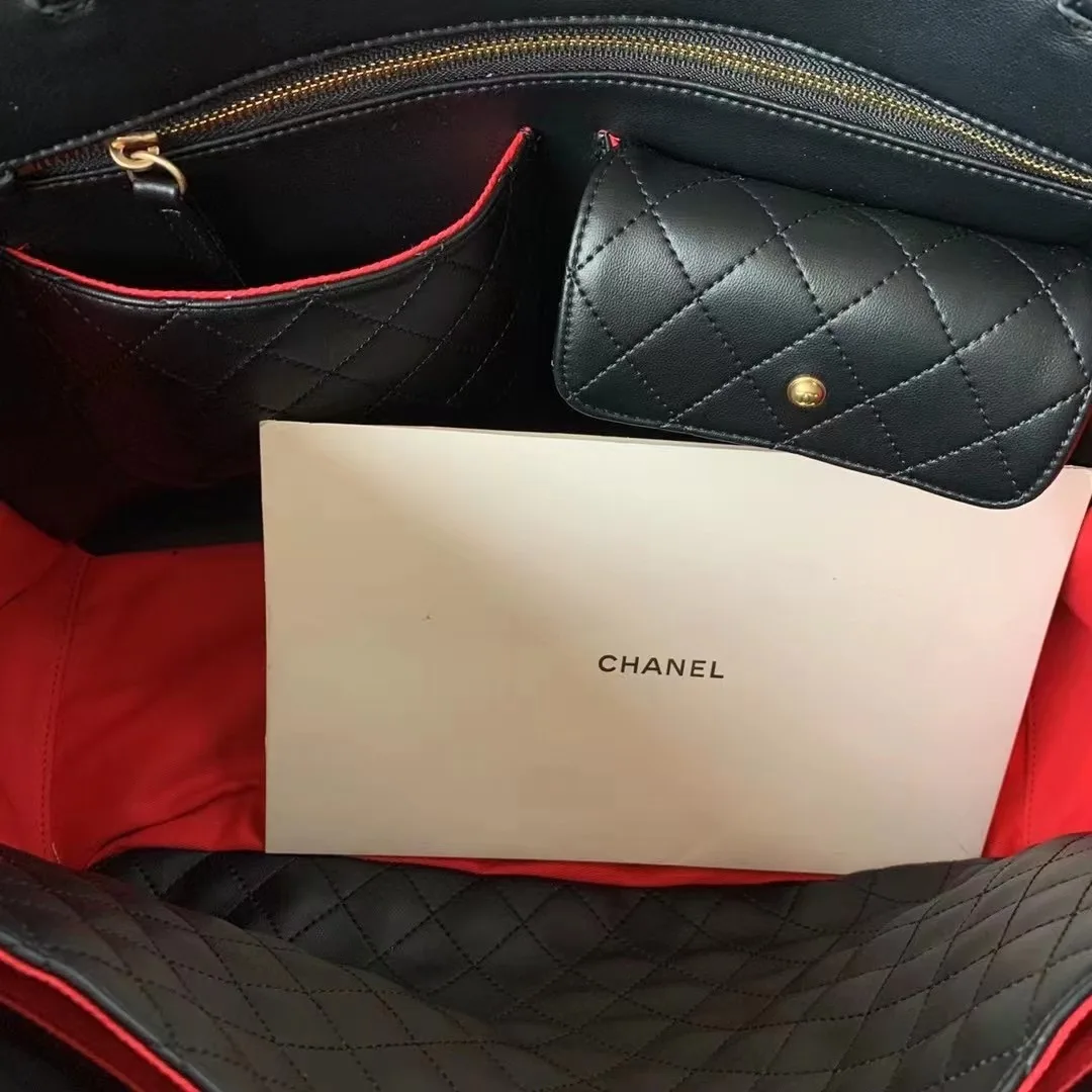 Alternative view of Chanel Shopping Bag Black