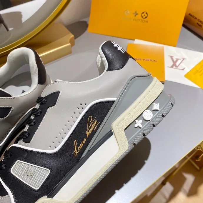 Louis Vuitton Trainer Sneaker Black/Grey Virgil Abloh - Image 4