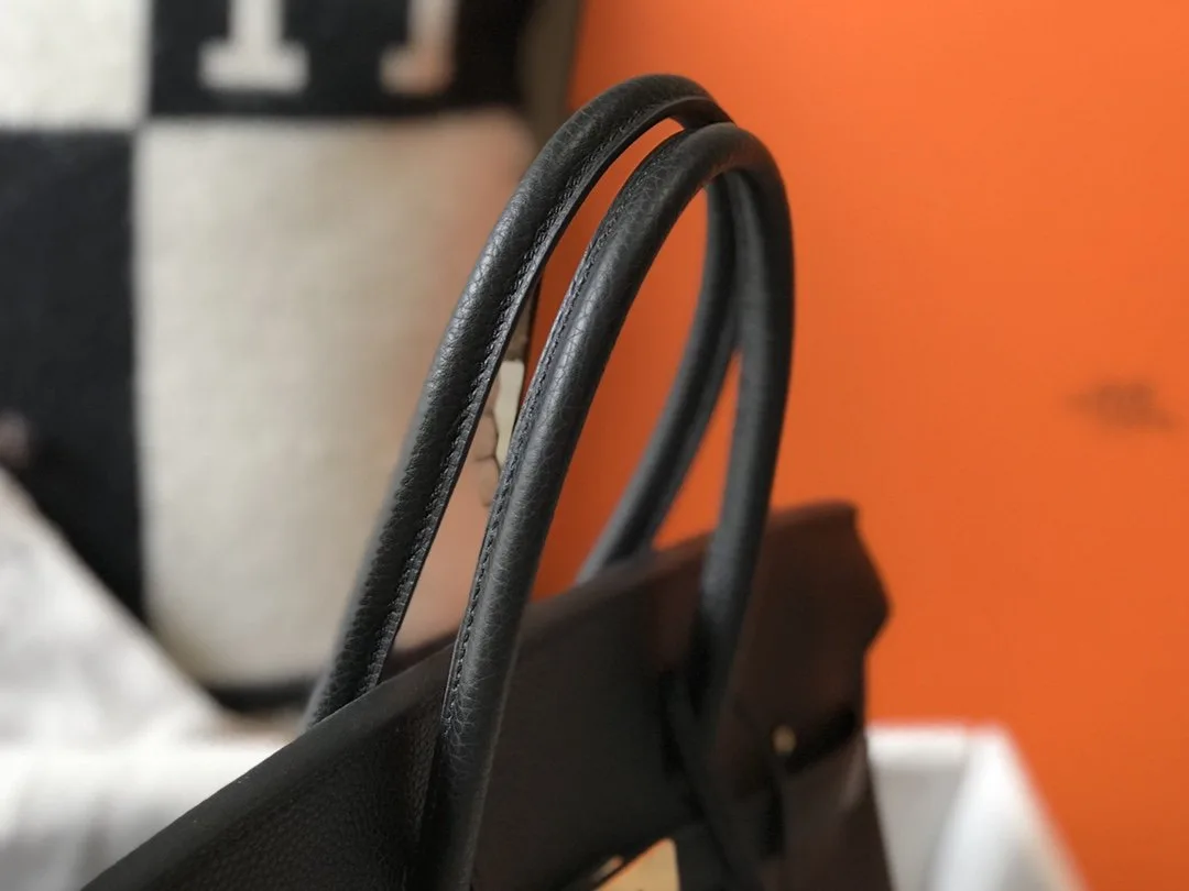 Hermes Birkin Top Handle Bag / Brown Gold Hardware - Image 10