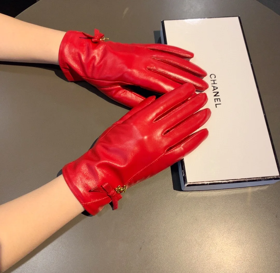 Chanel Gloves In Red - Image 5