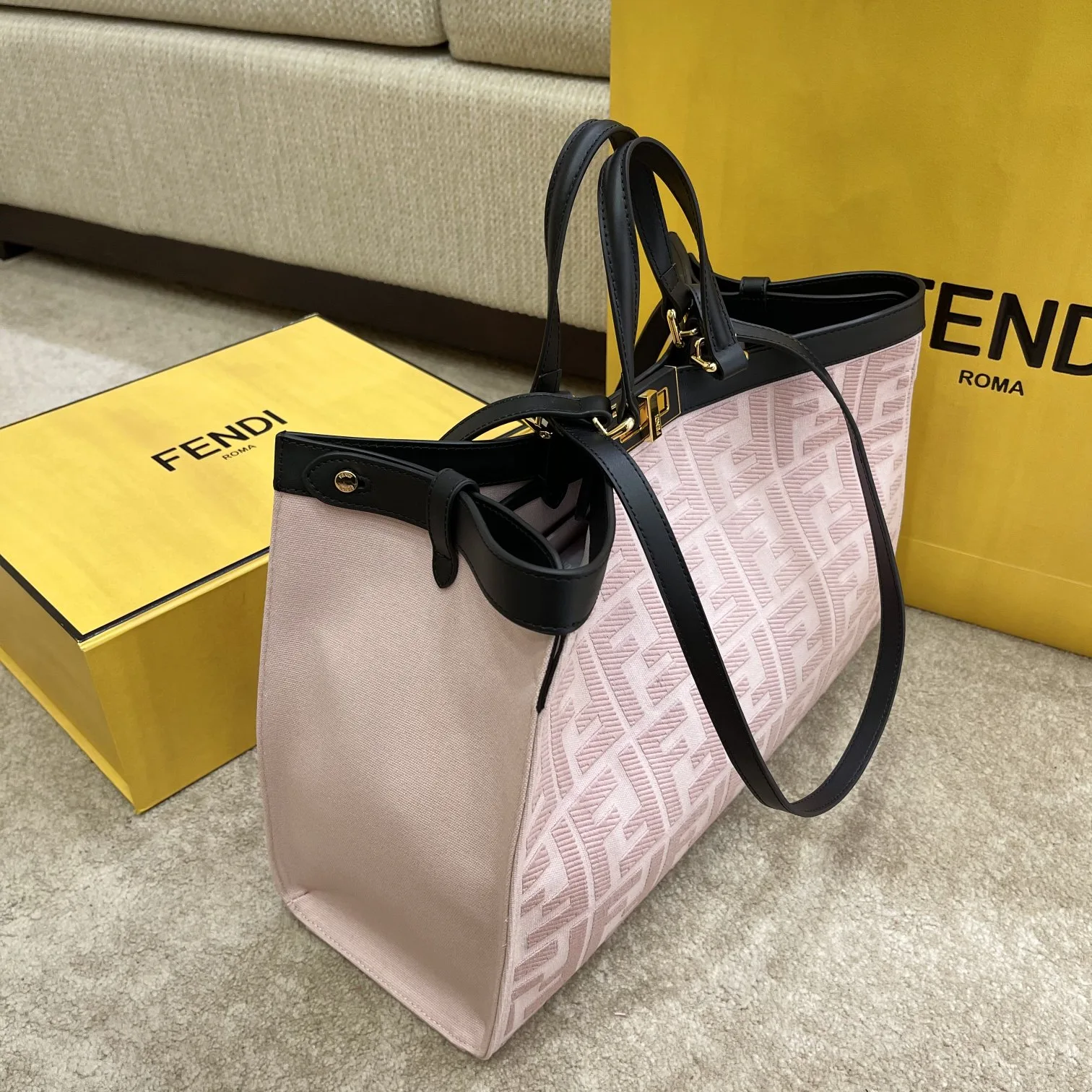 Fendi Peekaboo X-tote Bag Pink Canvas - Image 4
