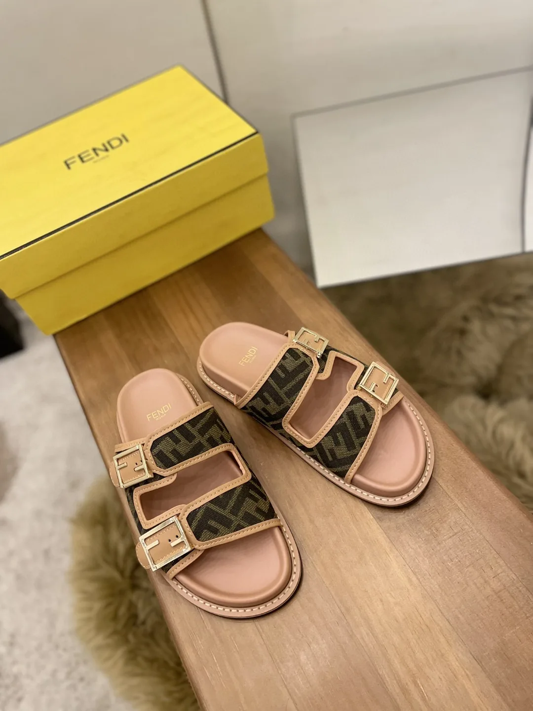 Fendi Feel Slides Dark Pink - Image 3