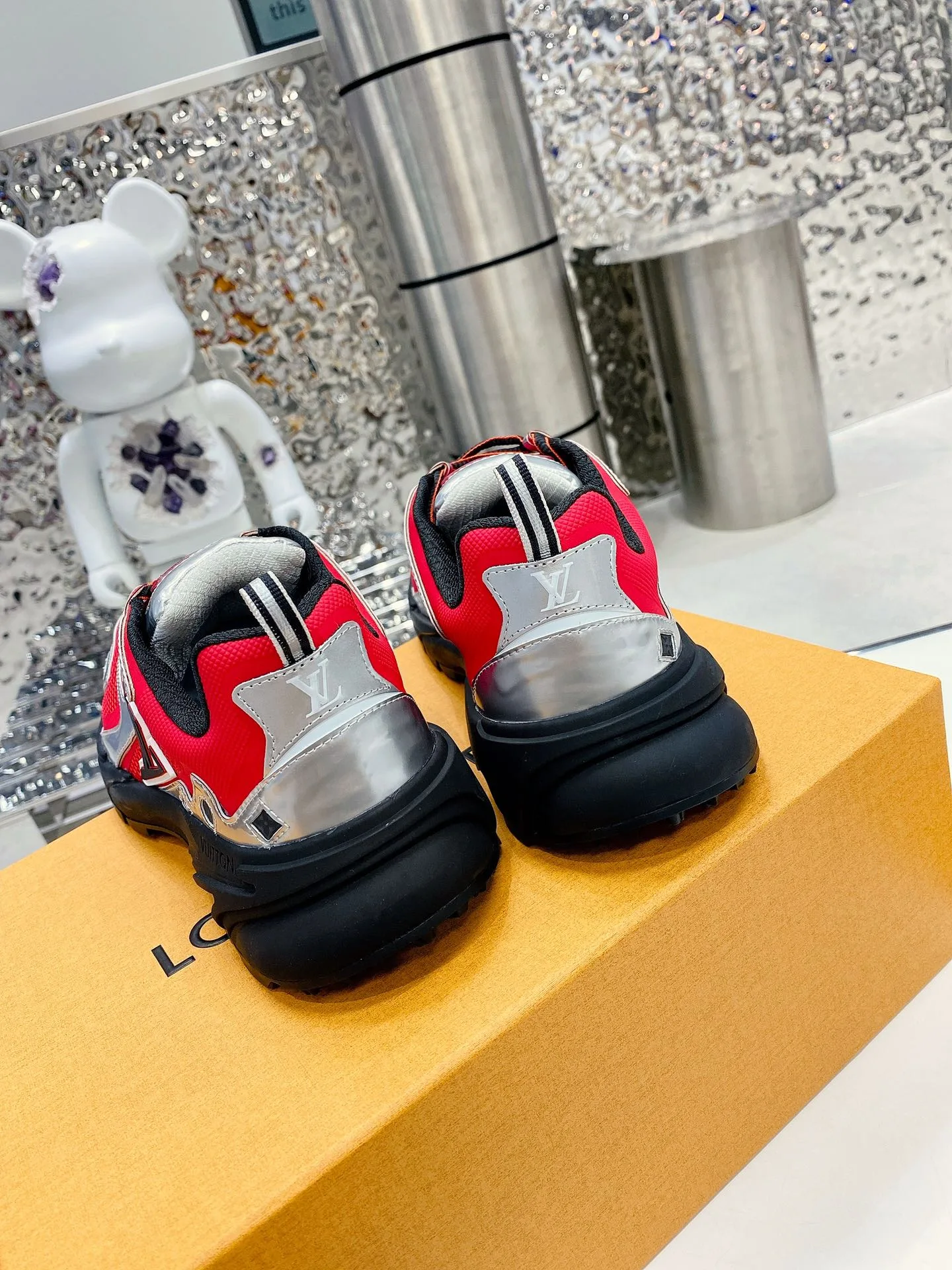 Louis Vuitton Men’s LV Runner Tatic Sneaker Red - Image 7