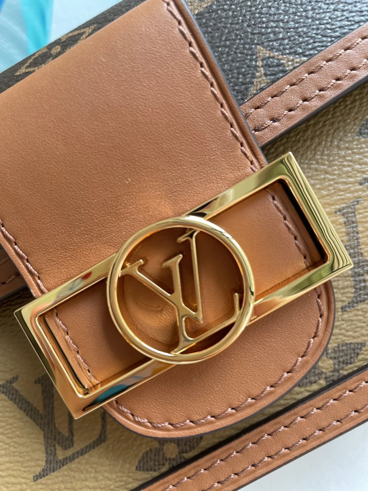 Louis Vuitton Dauphine Chain Wallet Combines Monogram And Monogram Reverse Canvas By Nicolas Ghesquière - Image 4