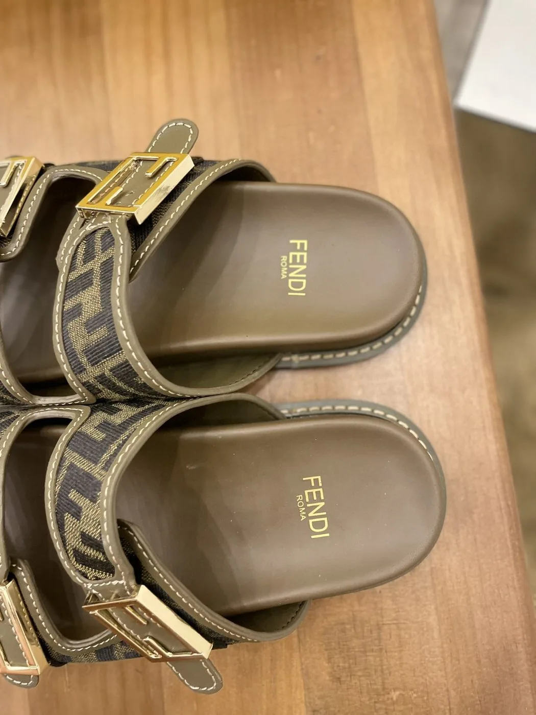 Fendi Feel Slides Brown - Image 4