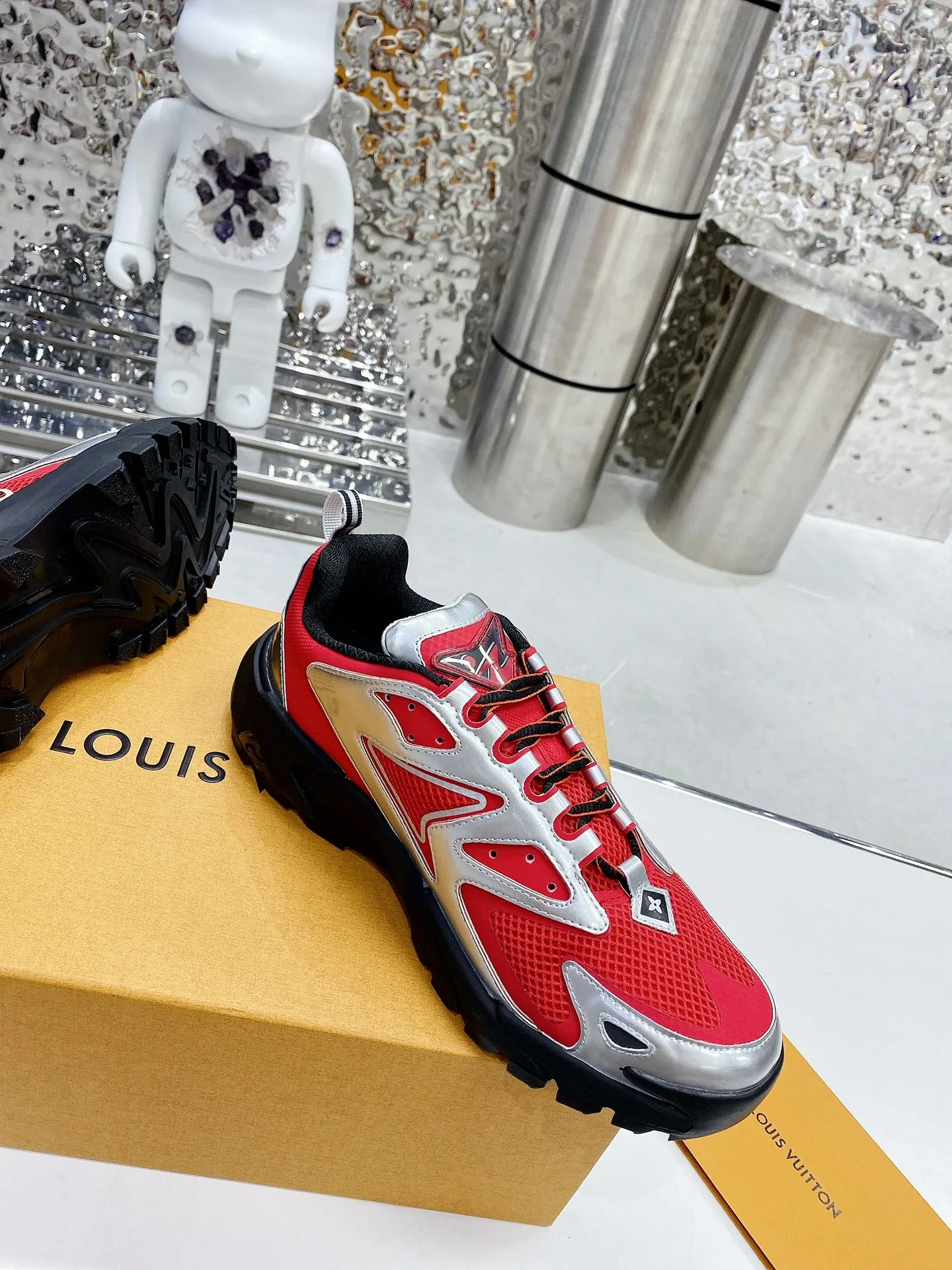 Louis Vuitton Men’s LV Runner Tatic Sneaker Red - Image 4