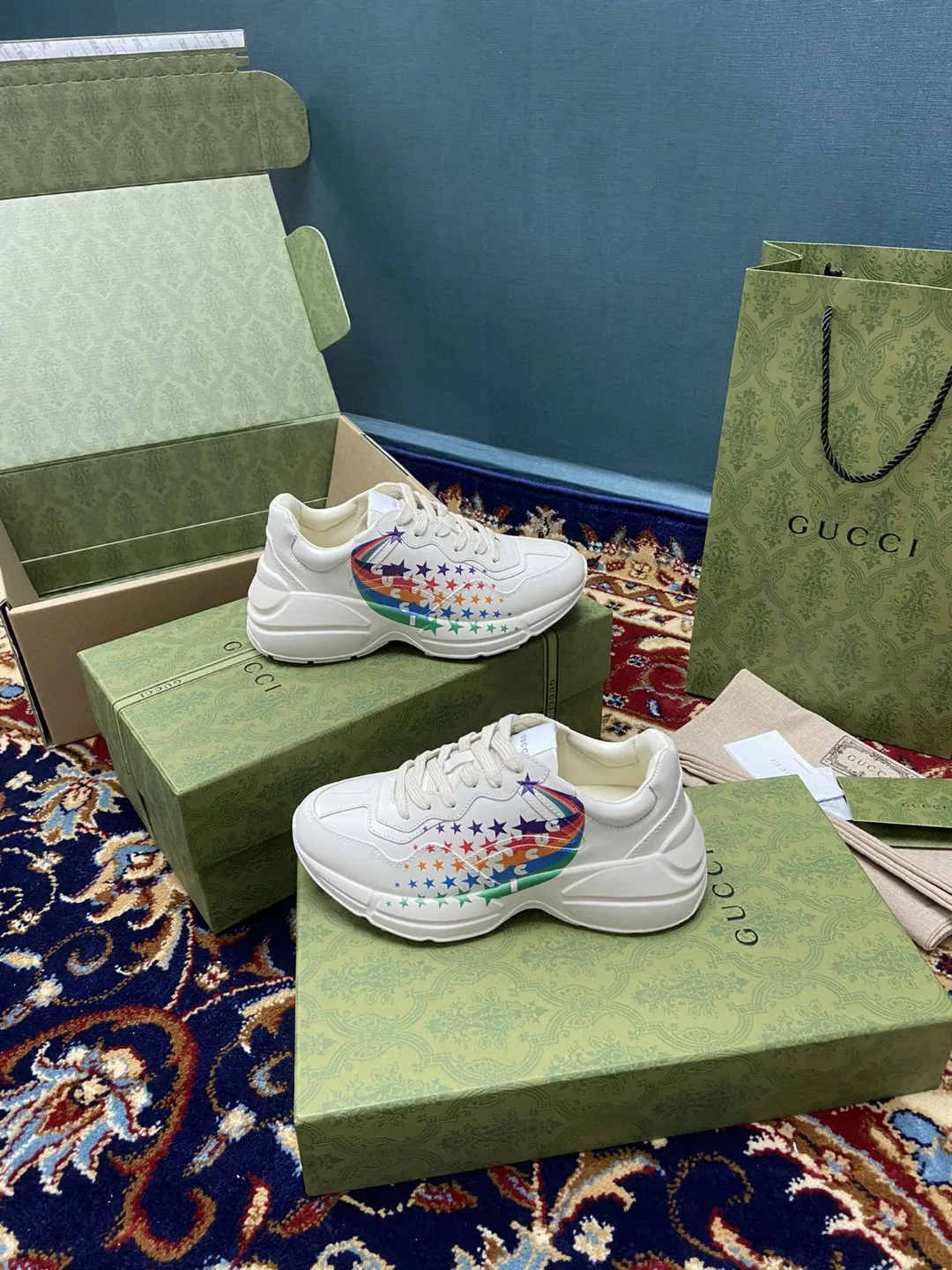 Gucci Men’s Rhyton Sneakers With Gucci Stars White Ivory - Image 3