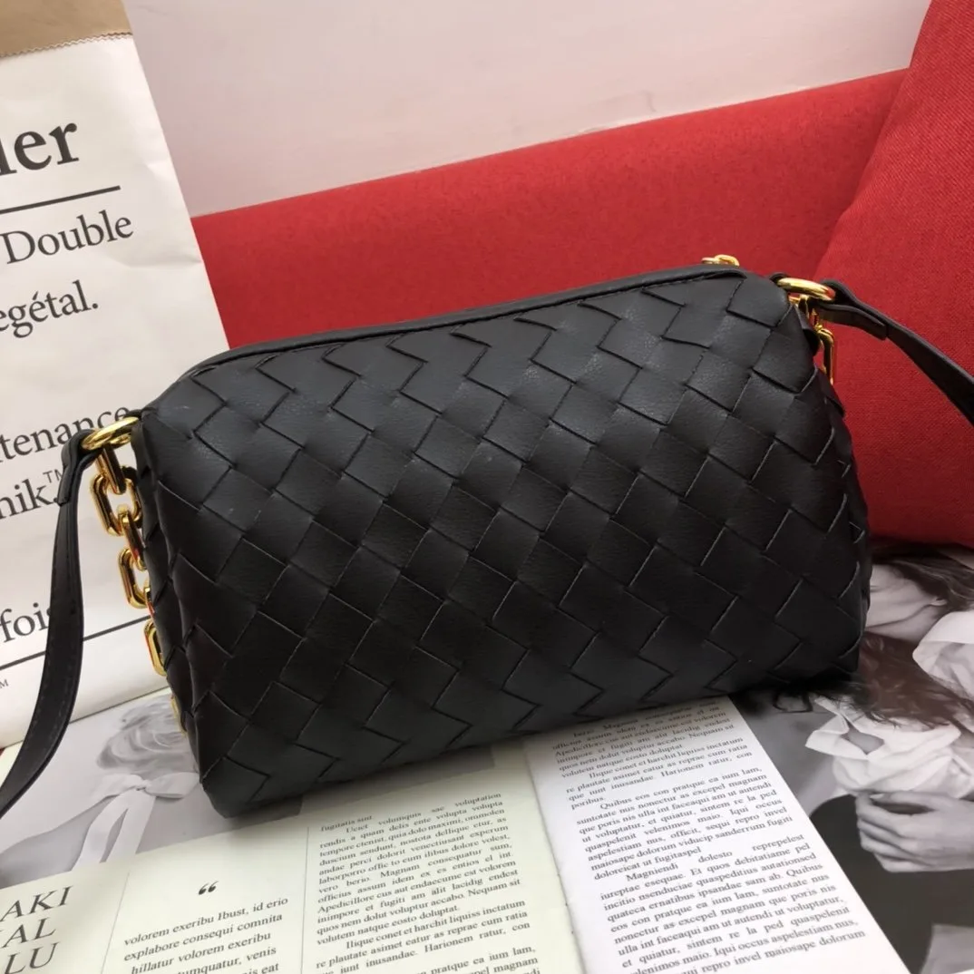 Bottega Veneta Crossbody Bag Black - Image 5