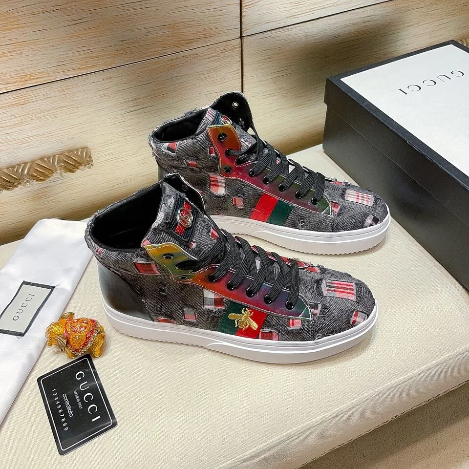 Gucci Men’s Basket Jean’s High Top With Bee Sneaker Black - Image 3