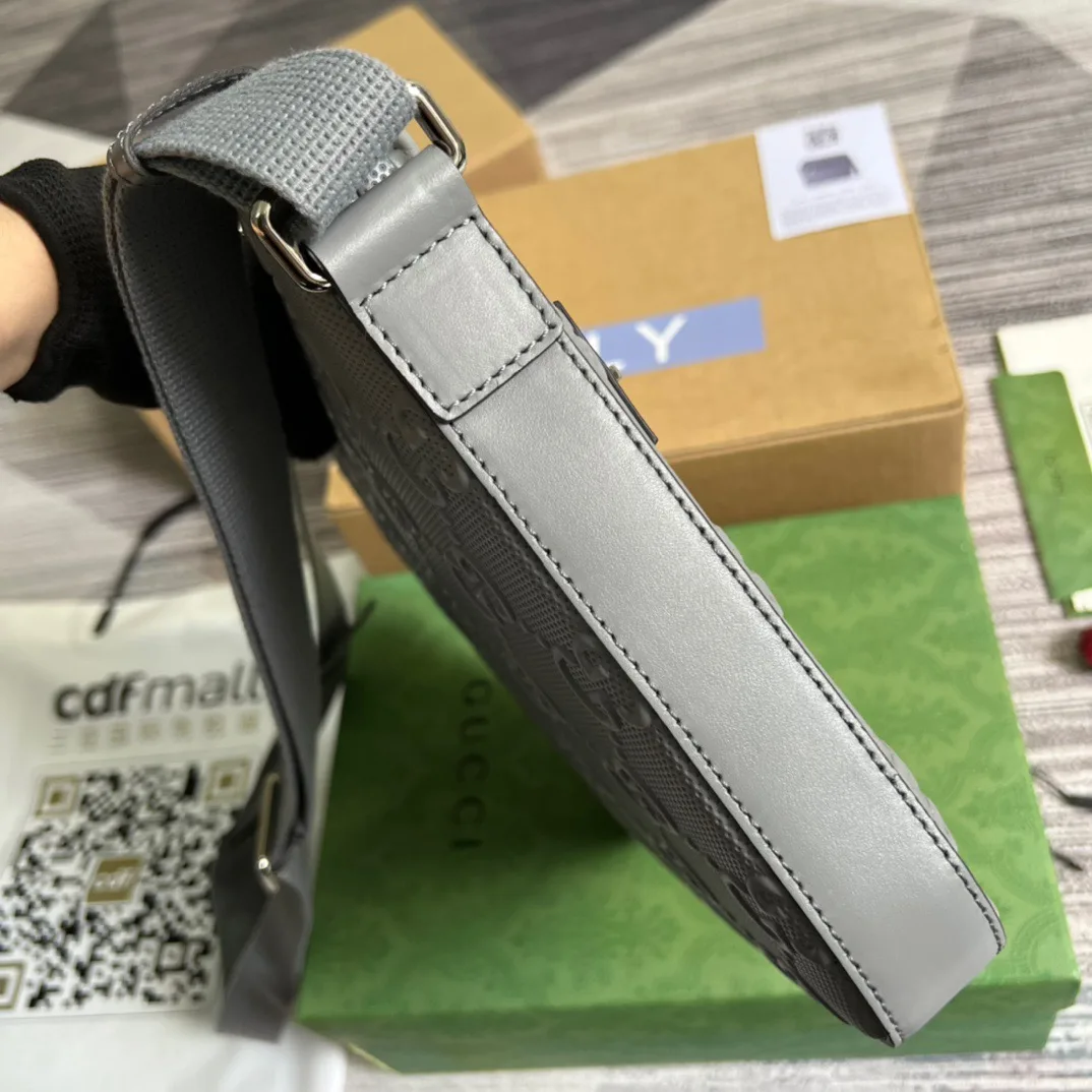 Gucci GG Embossed Bag Grey GG Embossed / - Image 3