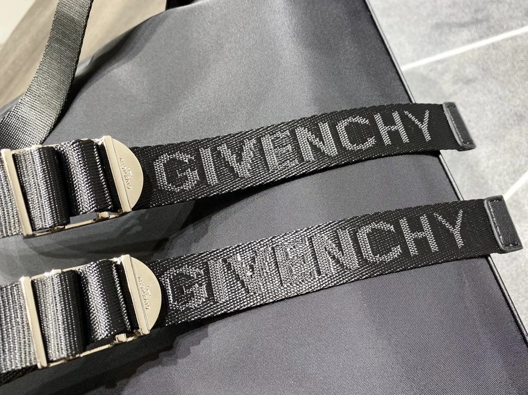 Givenchy Double U Backpack Black , Backpacks / GVC - Image 4