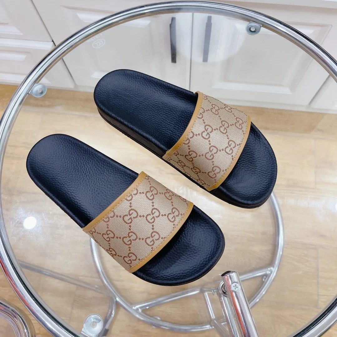 Gucci Women’s GG Slide Sandal Black And Brown - Image 4