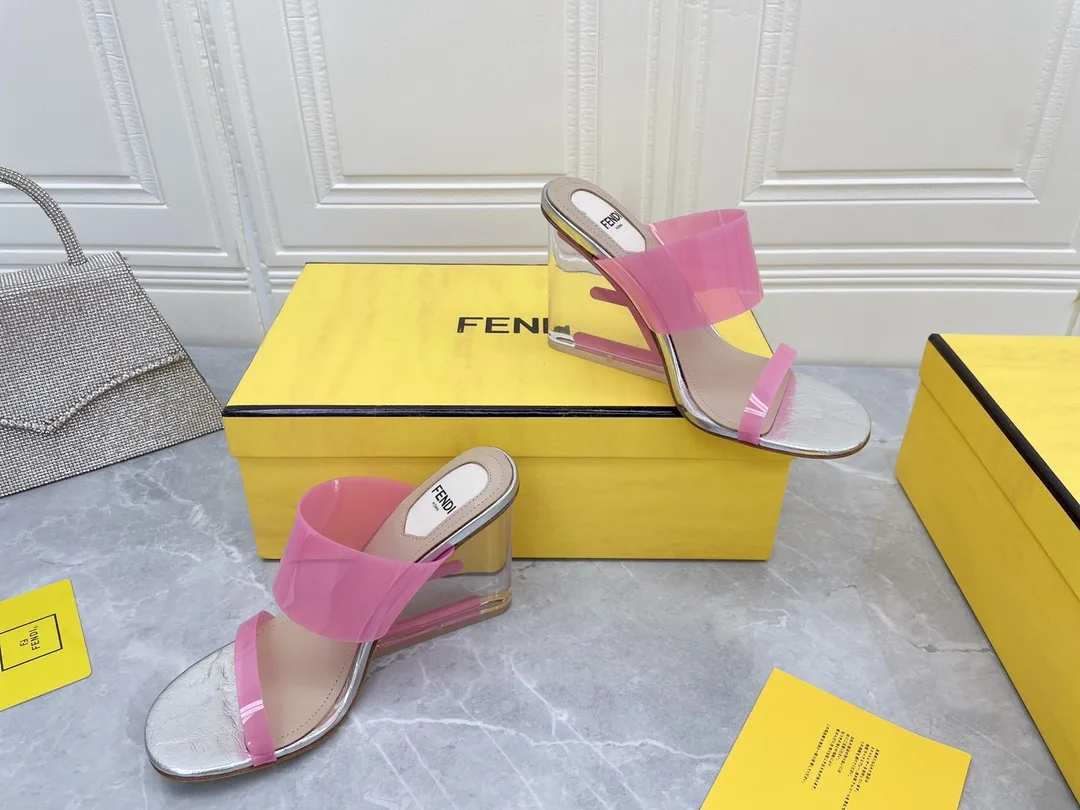 Fendi First Pink Transparent High-Heeled Sandals - Image 5