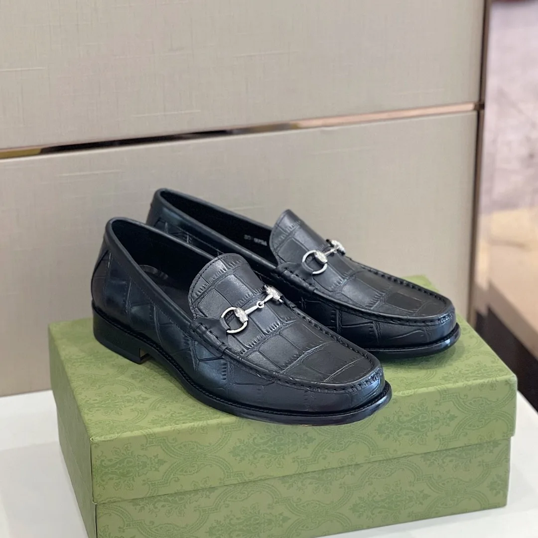 Alternative view of Gucci Men’s 1953 Horsebit Crocodile Loafer Black