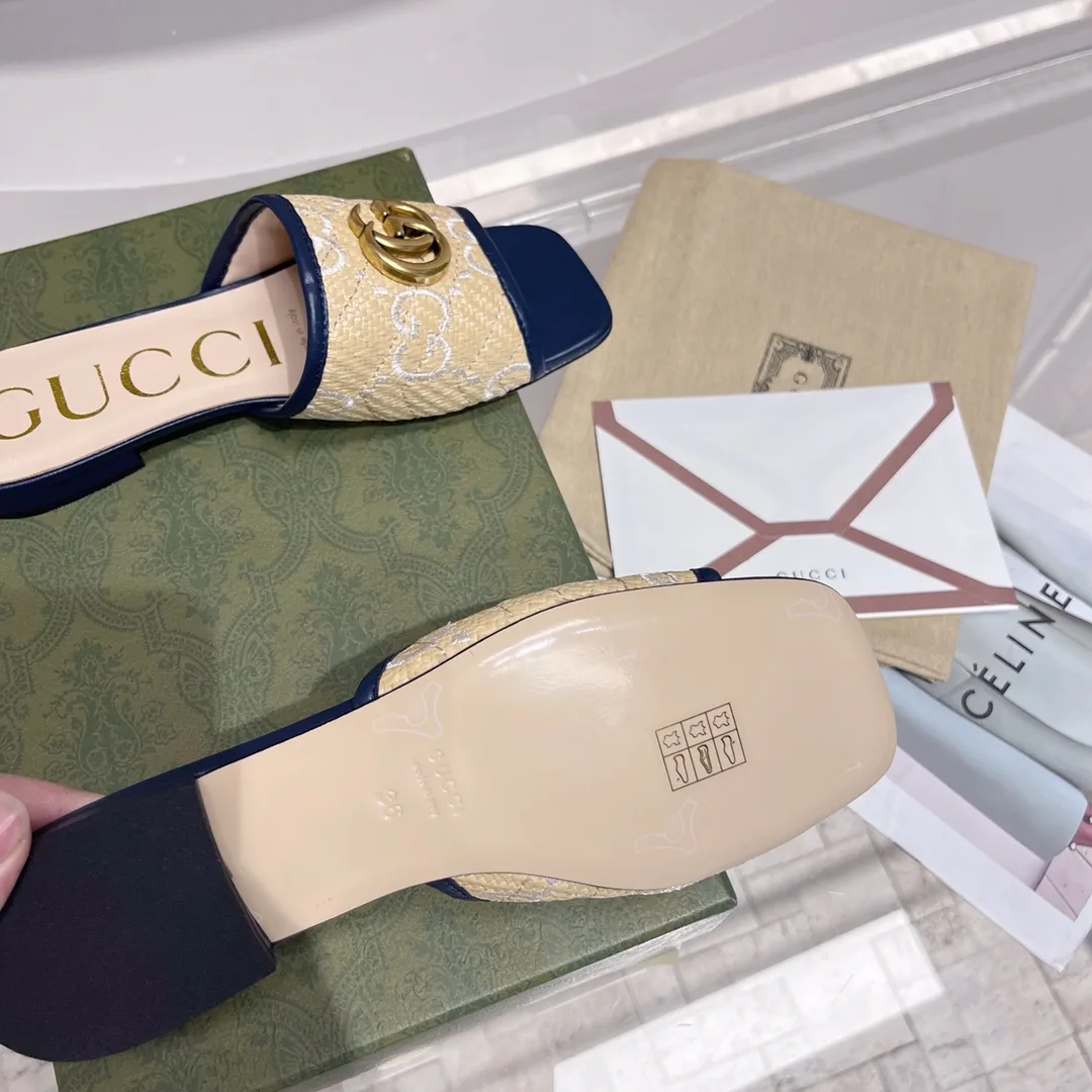 Gucci Womens GG Raffia Effect Slide Purple - Image 7