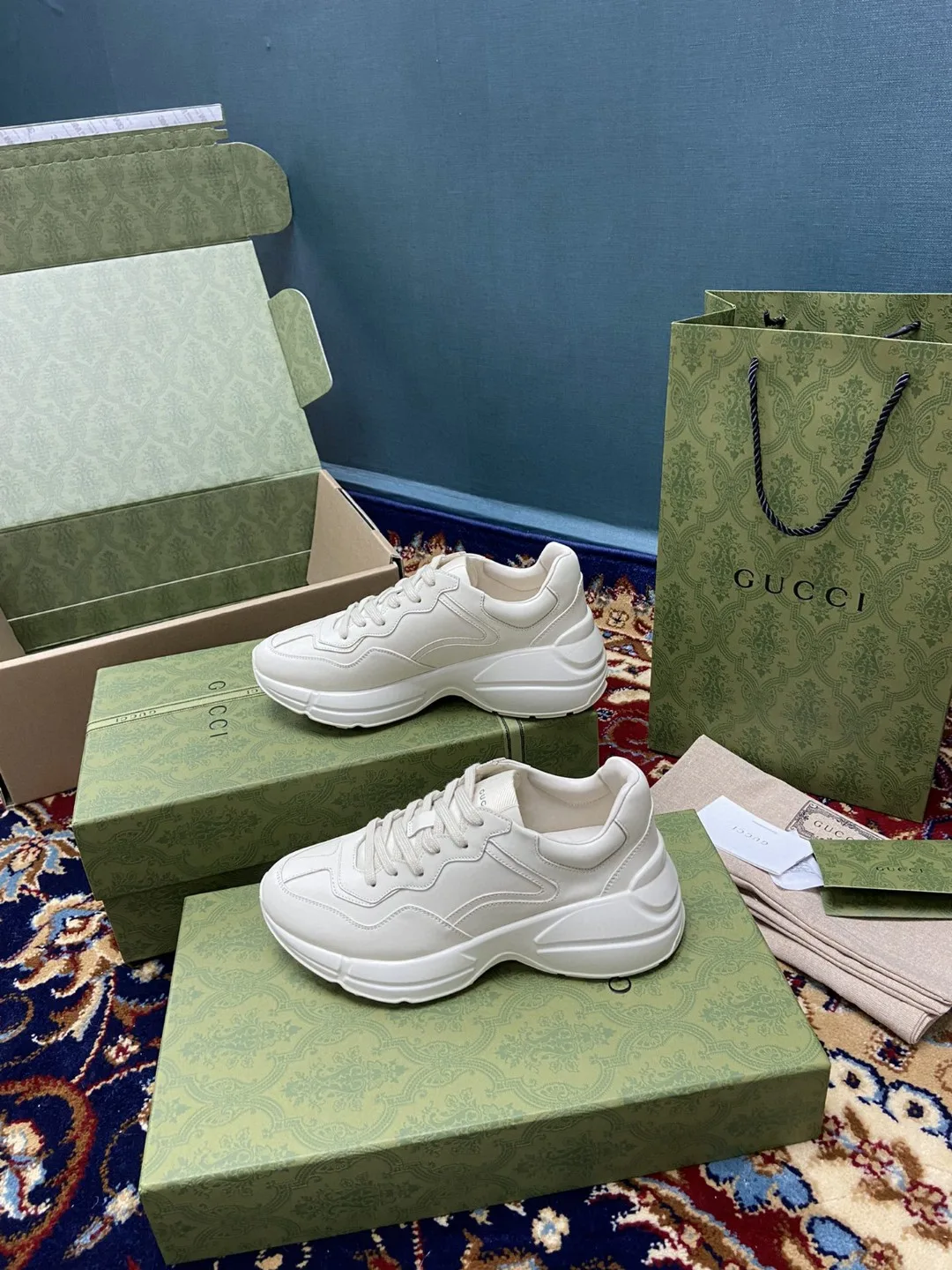 Gucci Rhyton Sneaker Beige 0G2R0 - Image 3