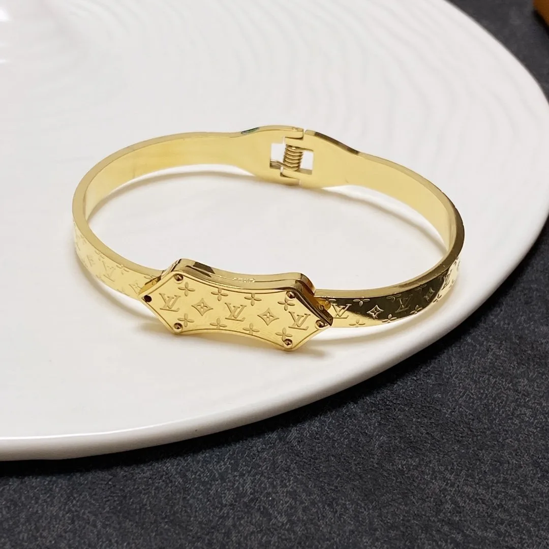 Louis Vuitton Light