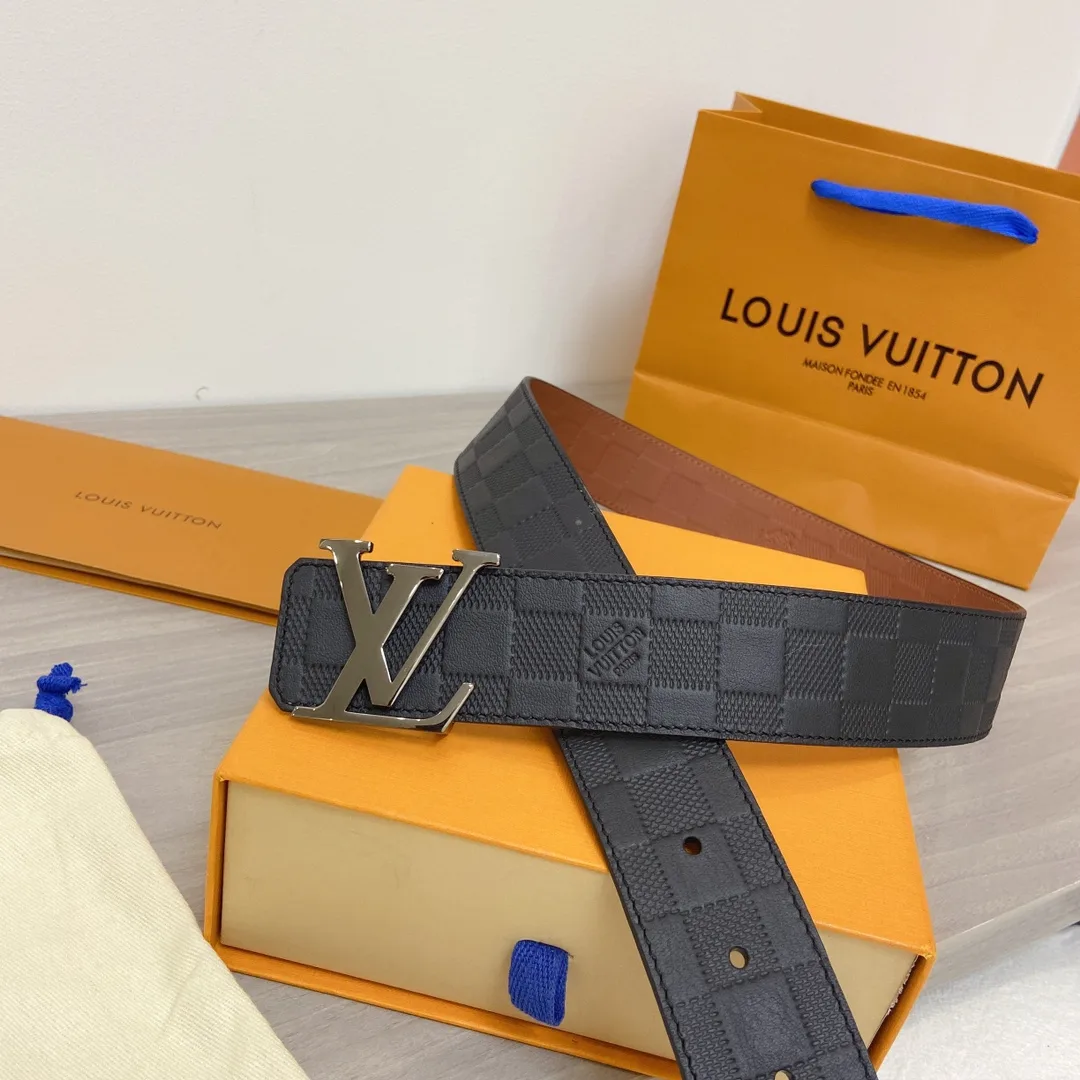 Louis Vuitton Initiales Reversible LV Belt in Damier Embossed with Silver Hardware - Image 4