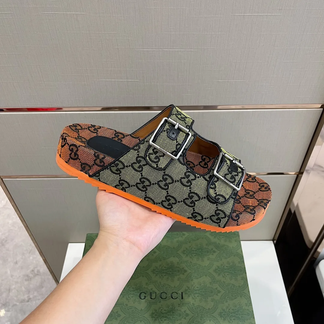 Gucci Women’s Slide Sandal With Straps Beige - Image 3