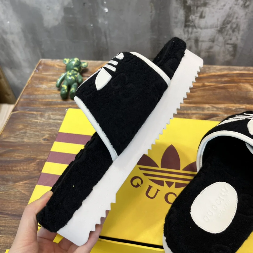Alternative view of Gucci x Adidas Men’s Sandal With Platform And GG Green
