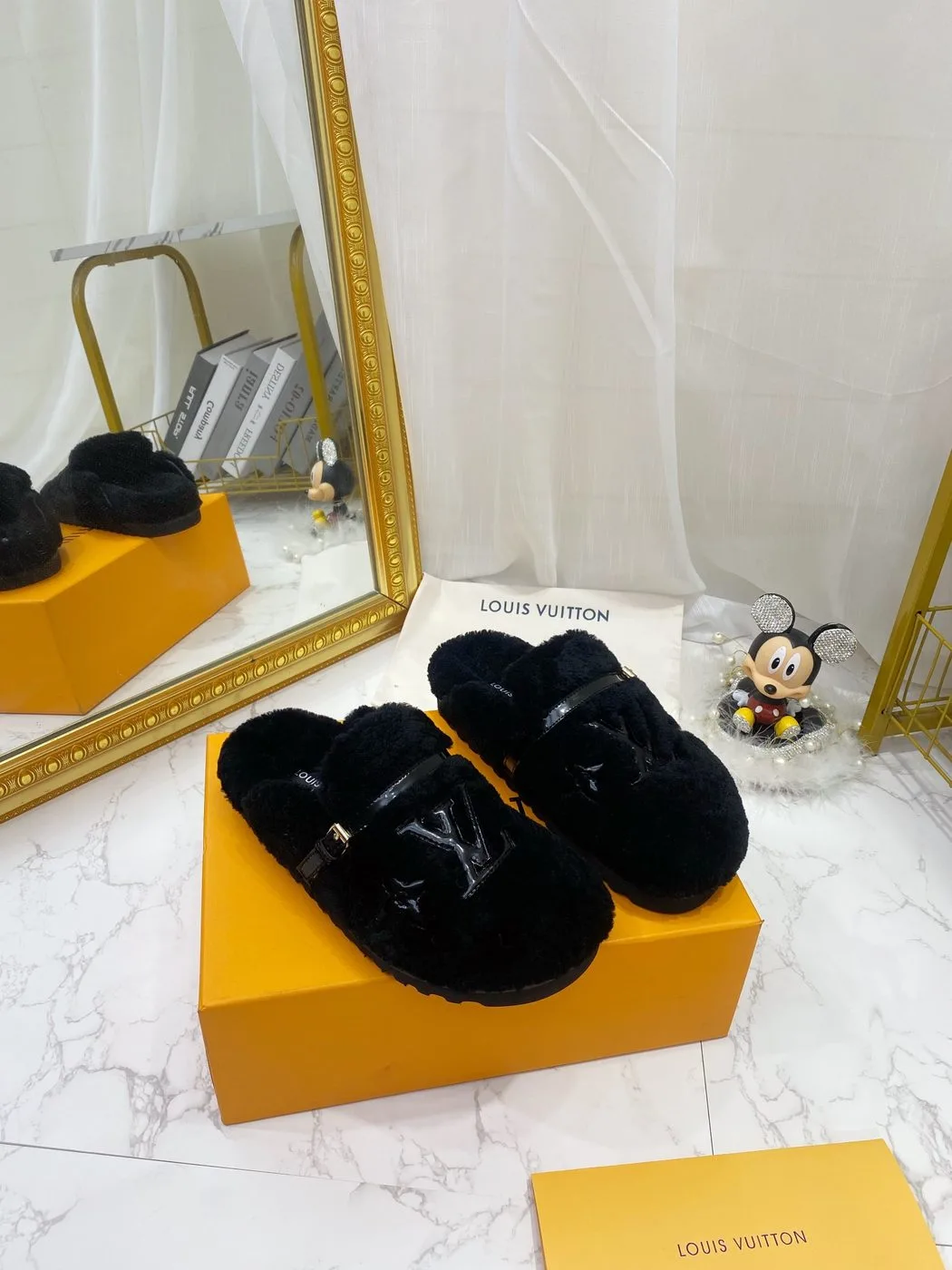 Louis Vuitton Women’s