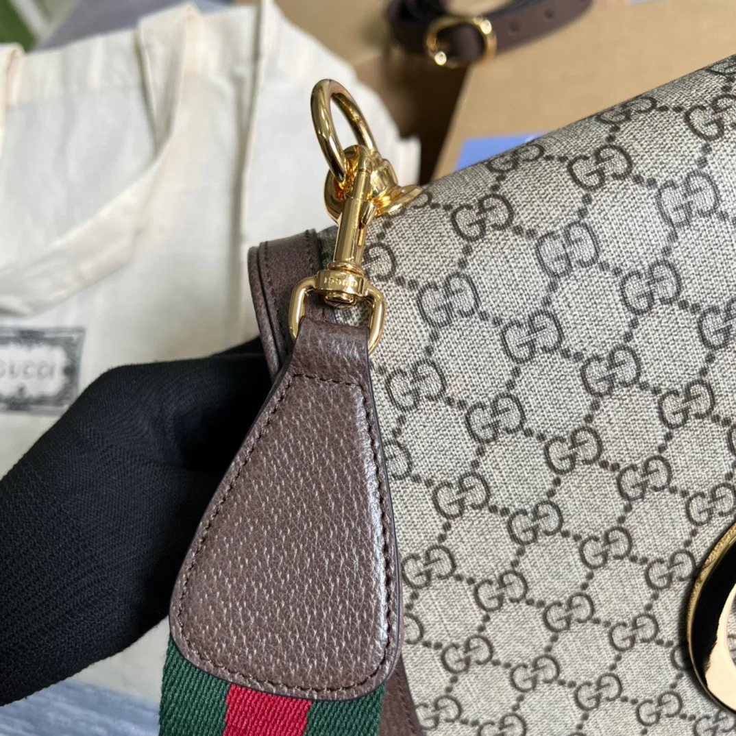 Gucci Blondie Medium Shoulder Bag / Beige/ Ebony GG Supreme Canvas Gold Hardware - Image 18