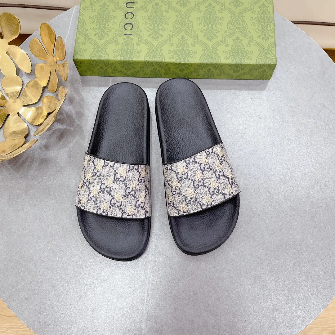 Gucci Women’s GG Slide Sandal With Bees Black - Image 4