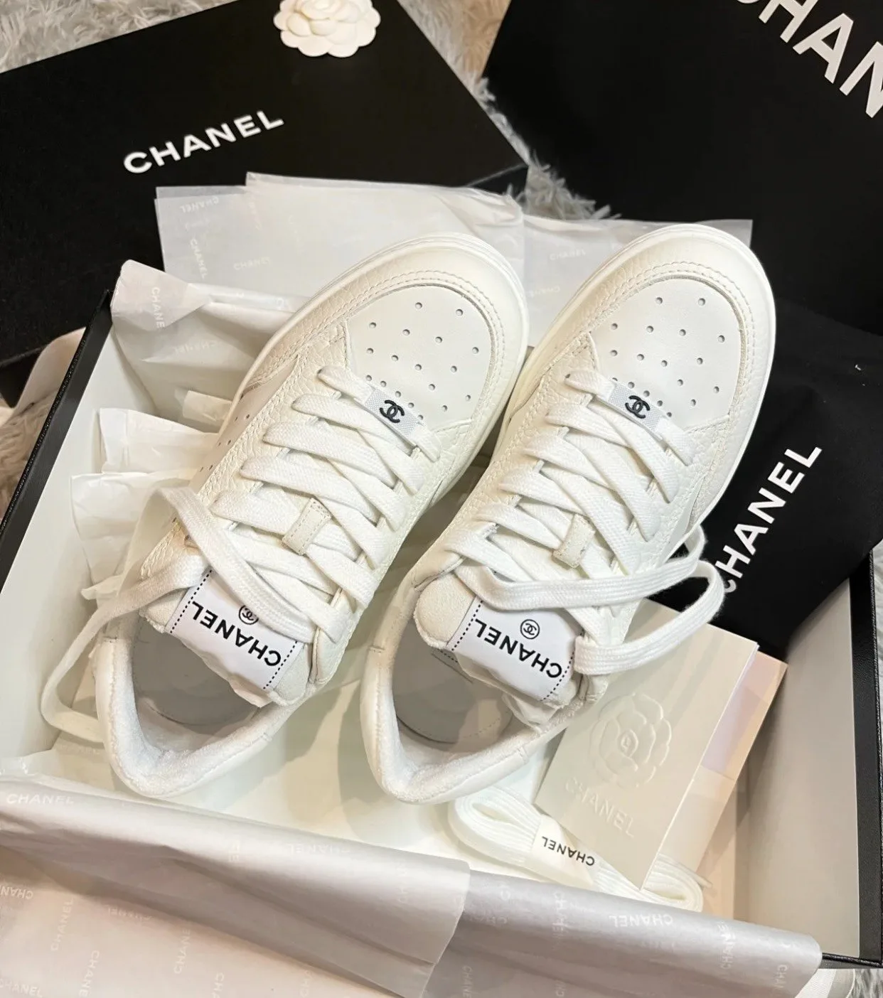 Chanel Sneakers White , Women’s Shoes / - Image 5