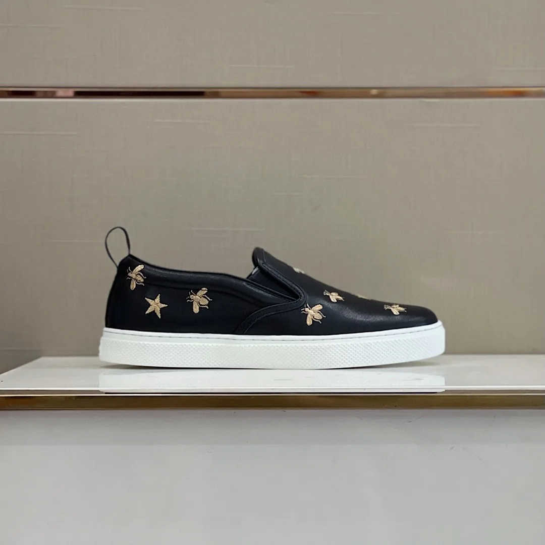 Gucci Men’s Slip-On Sneaker With Bees Black - Image 4