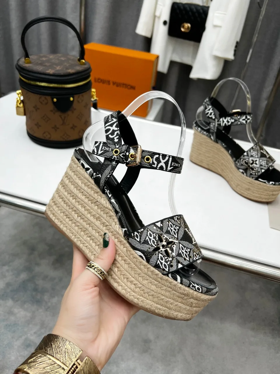 Louis Vuitton Women’s Starboard Wedge Sandal Black And White - Image 5