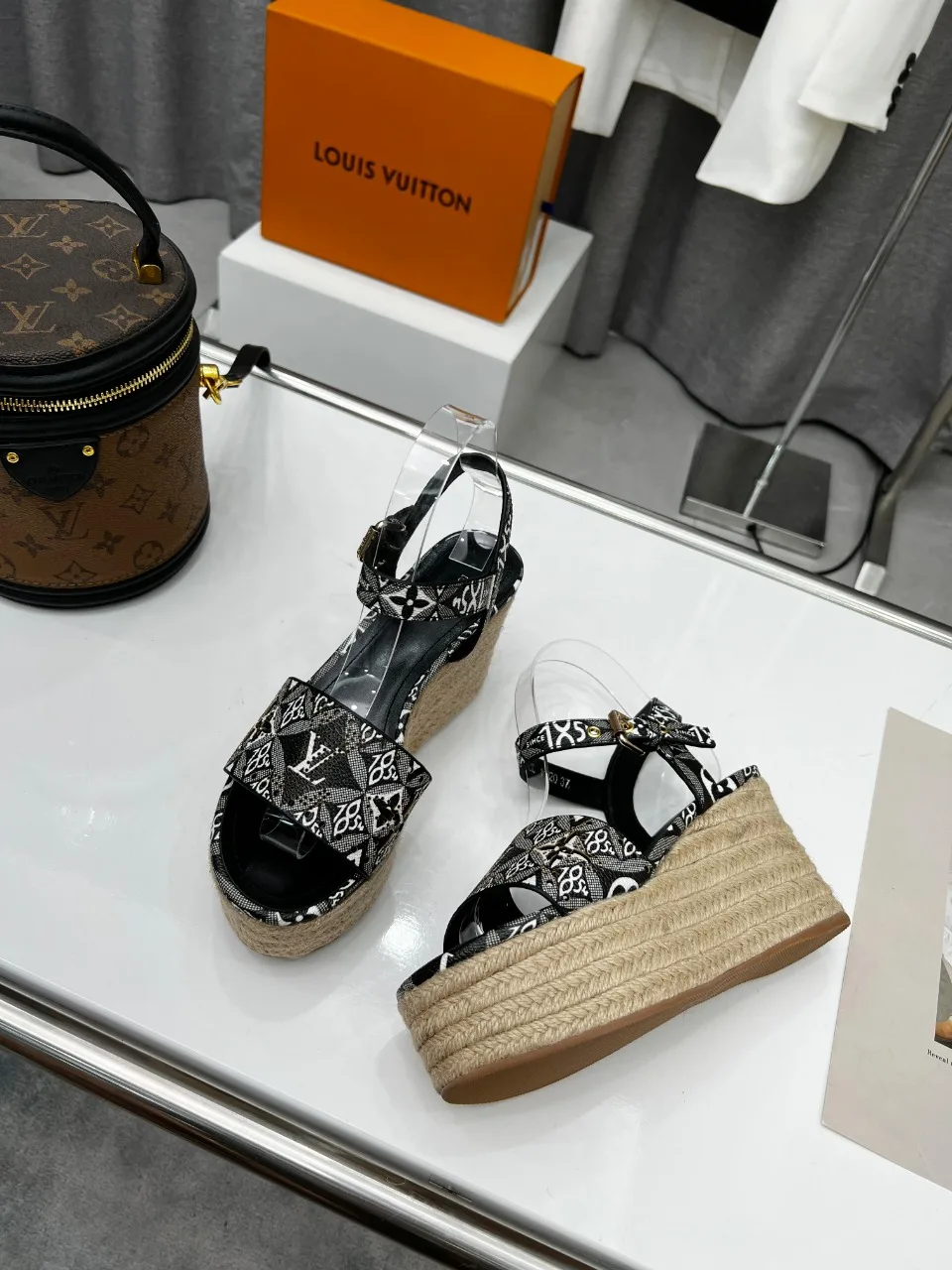 Louis Vuitton Women’s Starboard Wedge Sandal Black And White - Image 4