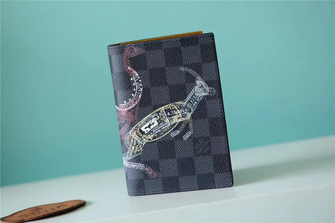 Louis Vuitton Passport Cover Damier Graphite Canvas - Image 5