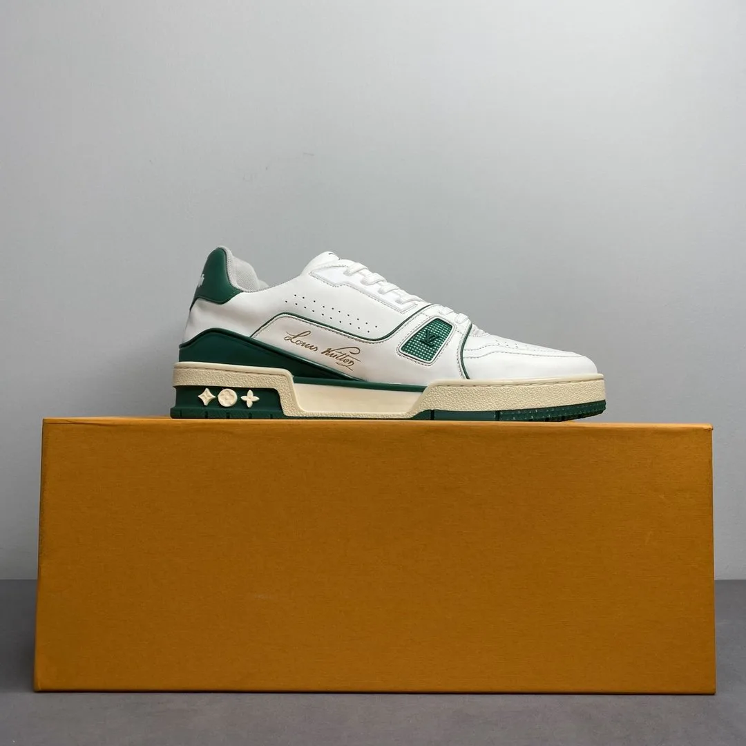 Louis Vuitton Trainer Sneaker Mix Of Materials White/Green - Image 3
