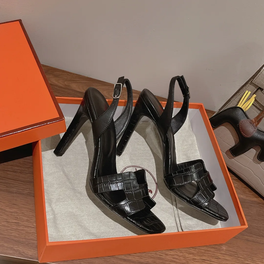 Hermes Ella Sandal Noir / - Image 6