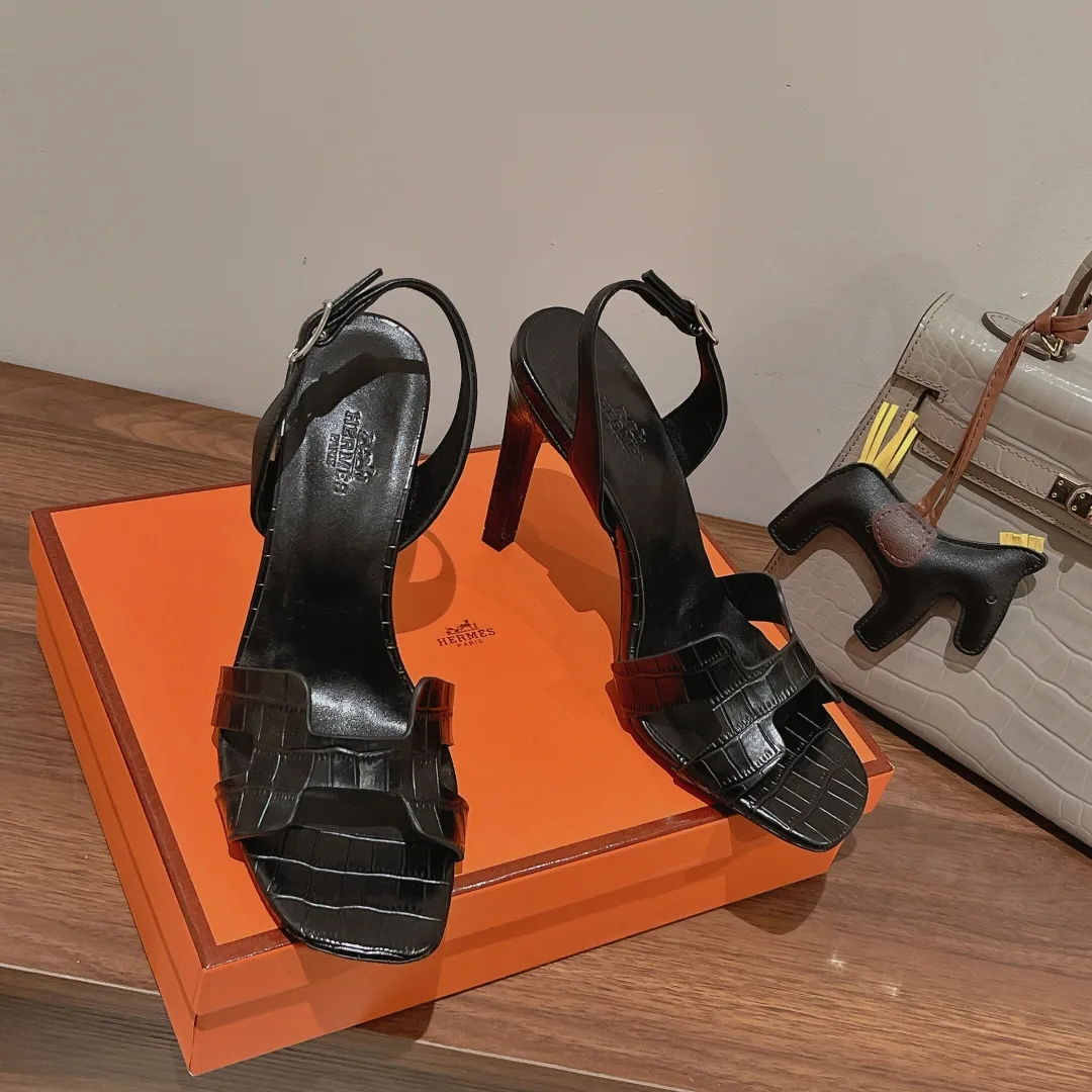 Hermes Ella Sandal Noir / - Image 5
